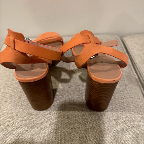 Brand New Nordstrom Anita Ankle Strap Platform Sandal in Coral Orange Size 9B - Picture 5 of 7